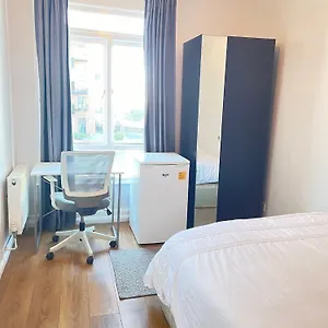 Guest house Dalston's, London