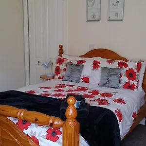 Lindores 3*, Brighouse United Kingdom